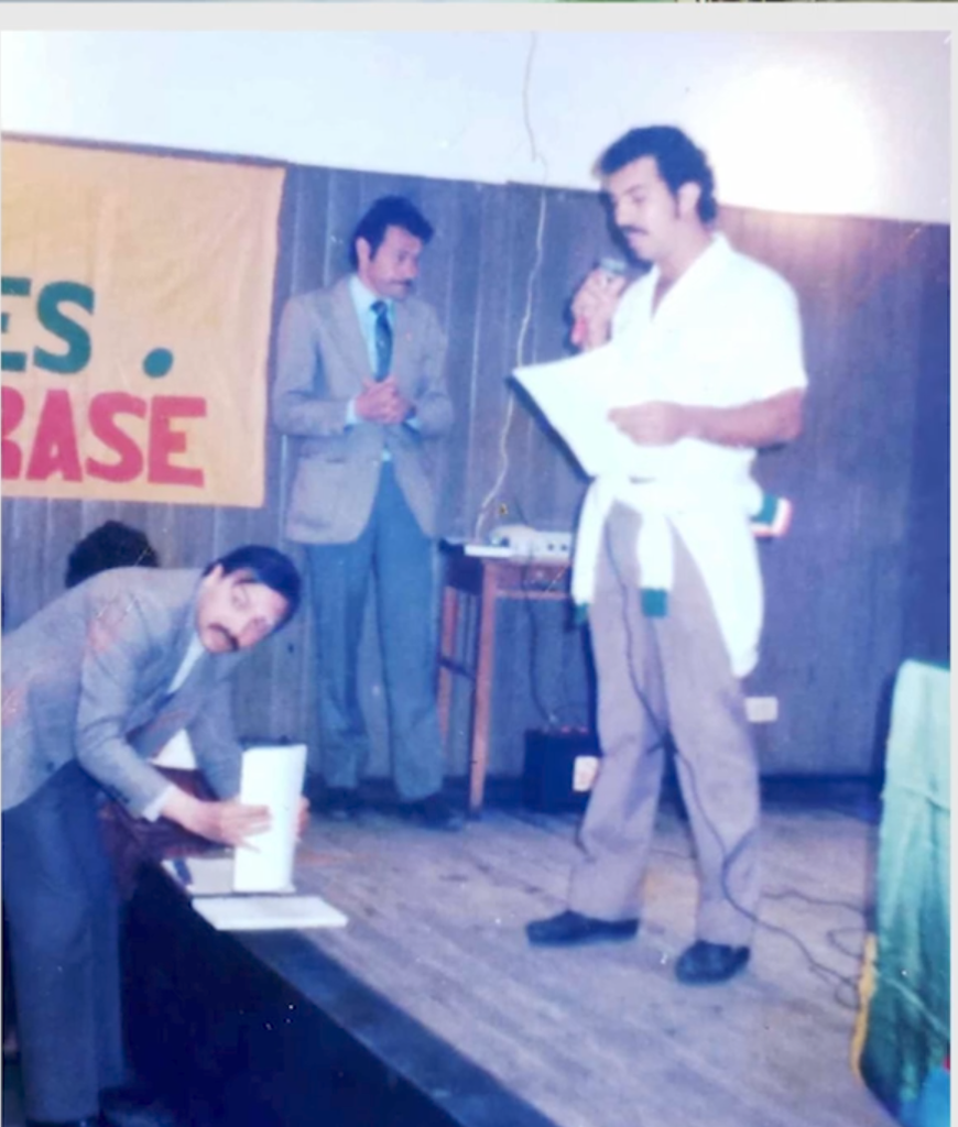 Retrato de Dionisio colgando en el auditorio del Sintramunicipio