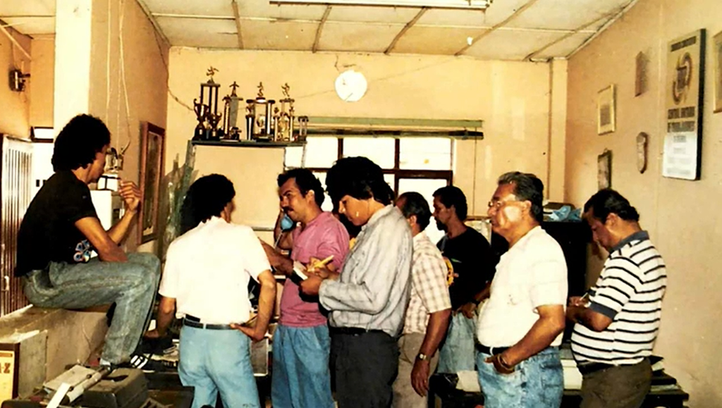 Retrato de Dionisio colgando en el auditorio del Sintramunicipio
